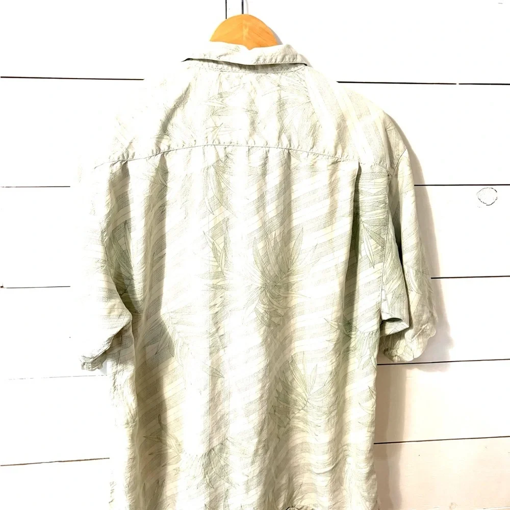 Tommy Bahama Men's Light Green Leaf Pattern Shirt - Picture 4 of 5